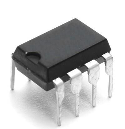 ATMEL70G DIP-8 Entegresi